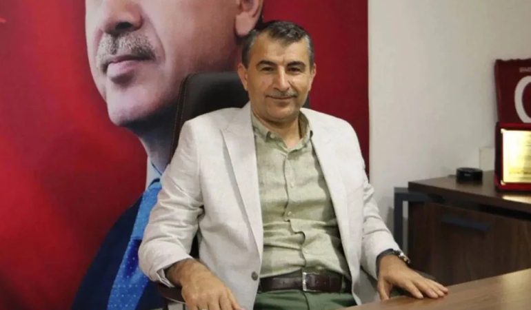 AKP’li Eski İlçe Başkanı Uyuşturucu Baronu Çıktı: 44 Kilo Esrar, Korucu Kimliği ve Türbede Dua Ritüeli!