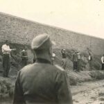 200-yunan-komunistin-kesarianidaki-son-anlarini-gosteren-fotograflar