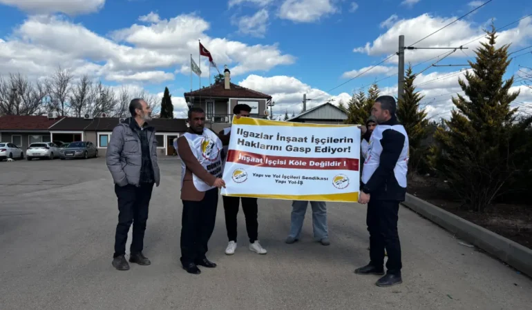 Eylemdeki İşçilere ve Gazeteciye Şiddet: Ilgaz İnşaat Görevlileri Saldırdı