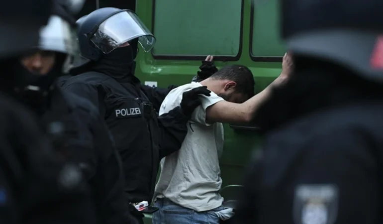 Almanya, Türkiye Bağlantılı Gruplar Arasında Çete Savaşı Yaşandığını Duyurdu