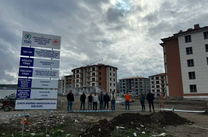 Çorum TOKİ Konutlarında 5 Aydır Maaş Alamayan İşçiler İş Bırakma Eylemi Başlattı