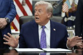 Trump’ın Konutuna Girmeye Çalıştığı Gerekçesiyle Bir Kişinin Vurularak Öldürüldüğü Duyuruldu 1 thumbnail