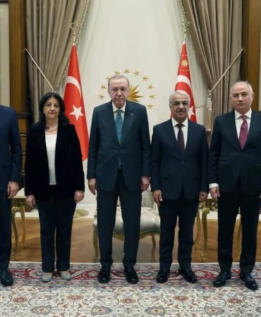 erdogan-ile-dem-parti-imrali-heyeti-gorusmesi-basladi-1