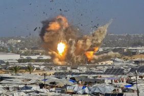 İsrail Gazze'yi Bombaladı: Çoğunluğu Kadın ve Çocuk En Az 32 Filistinli'yi Katletti 5 gazze