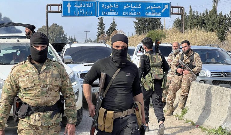 Suriye’de Lazkiye Valiliği’nden Kadın Kamu Çalışanlarına Makyaj Yasağı