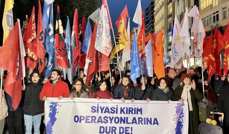 ESP’ye Yönelik Operasyon ve Gözaltılar Protesto Edildi