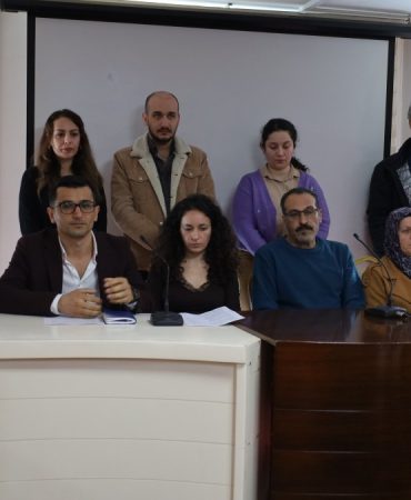 Hak ve Hukuk Örgütlerinden 16 Yaşındaki Öğrencinin Tutuklanmasına Tepki 9 izmir