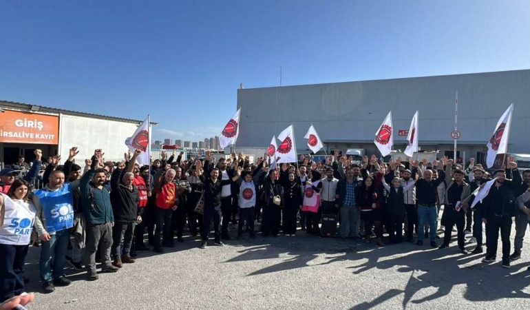 Migros Depo İşçileri 23 Günlük Direnişin Ardından Kazanımları Kutladı 1 migros