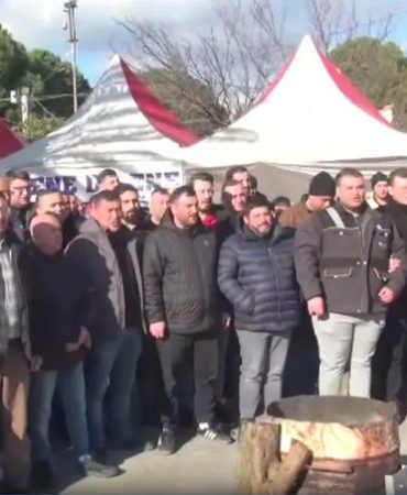 Soma'da Maden ve Termik Santral İşçilerinin Direnişi Sürüyor: Hak Talepleri Karşılıksız Kaldı 5 soma termik