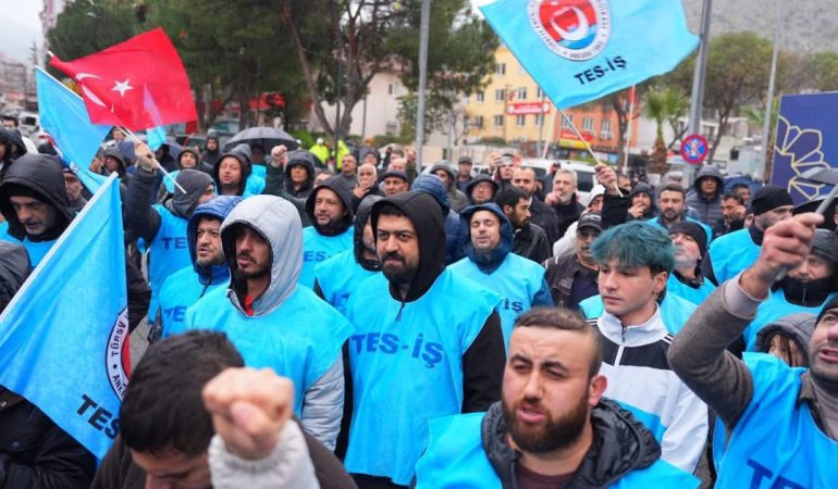 Soma Termik Santrali’nde İşçiler Ücretsiz İzin Dayatmasına Karşı Sokağa Çıktı