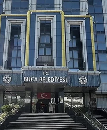 son-dakika-izmirin-buca-belediyesine-operasyon-28-gozalti-karari-aooi
