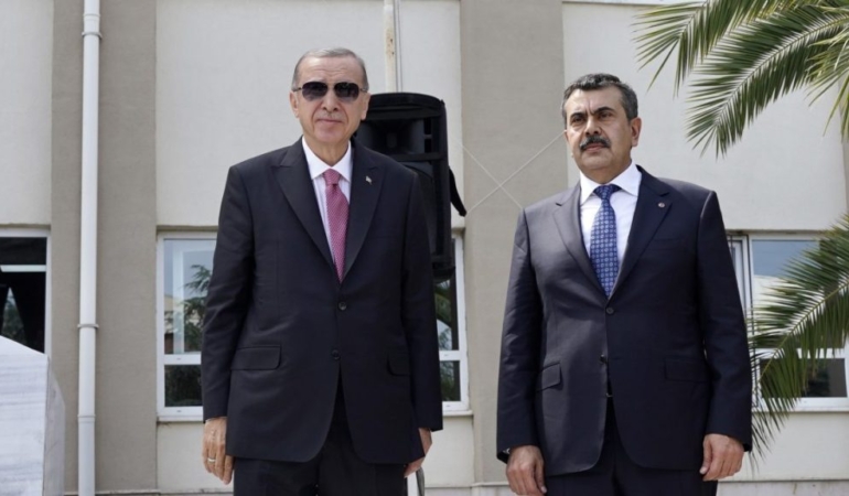 Bakan Yusuf Tekin’den ‘Laikliği Birlikte Savunuyoruz’ Bildirisine Dava Açıyor: ‘Bana 28 Şubatı Hatırlattı’