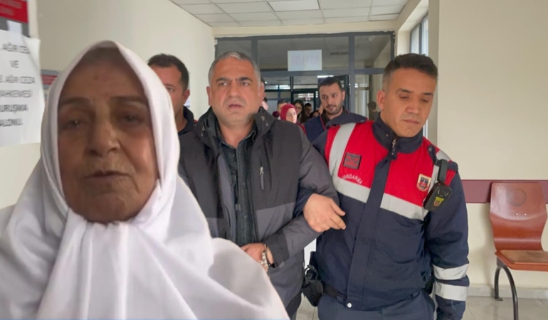 Tutuklu Sendika Başkanı Mehmet Türkmen’in Annesi: ‘Oğlum İşçilerin Hakkını Savunuyor’