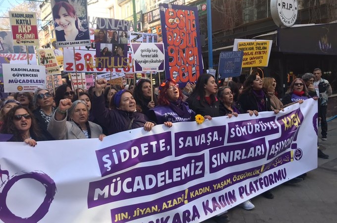 Ankara Kadın Platformu’ndan Yüksel Caddesi’nde 8 Mart Eylemi
