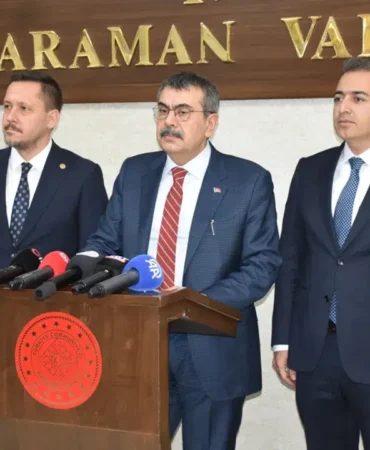 E3Fy-milli-egitim-bakani-yusuf-tekin-karamanda-aciklamalarda-bulundu