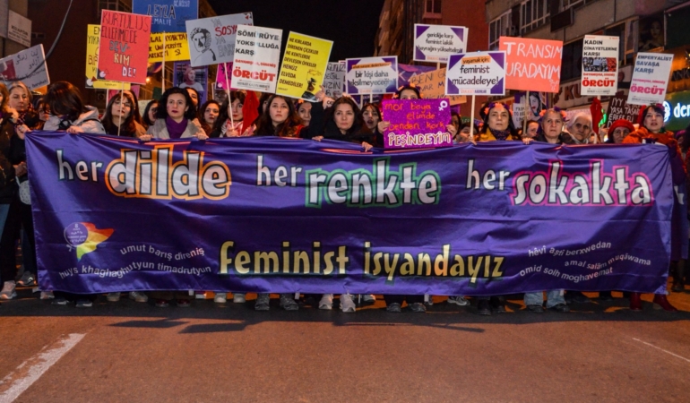 Ankara ve İstanbul’da Feminist Gece Yürüyüşleri