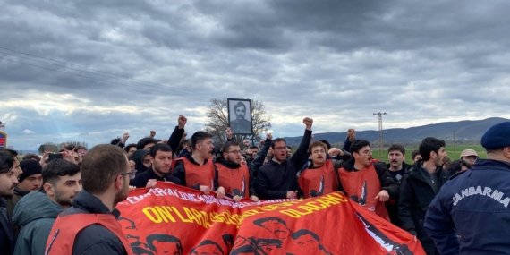 Kızıldere Anmasına Gitmek İsteyen Devrimci Gençler Jandarma Tarafından Engellendi ve Coplanarak Gözaltına Alındı