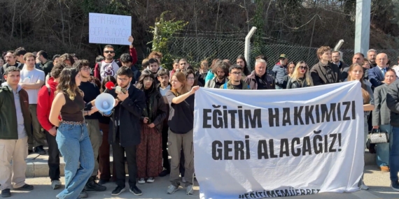 Hacettepe Üniversitesi’nde Öğrenciler Eğitim Nöbetinde: Soruşturma ve Uzaklaştırma Kararlarına Karşı Direniş