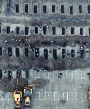 HRW: ABD/İsrail'in İran'daki Okul Saldırısı Savaş Suçu Olarak Soruşturulsun 2 iran-çocuk mezarları