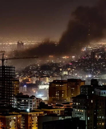 iran-istihbarat-bakanligi-fuze-saldirisina-ugradi-19614935_9300_amp