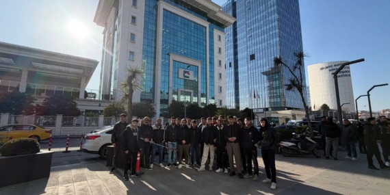 İnşaat-İş ve Dev Yapı-İş Üyesi İşçiler Emlak Konut Önünde ve Şantiyede Direnişte