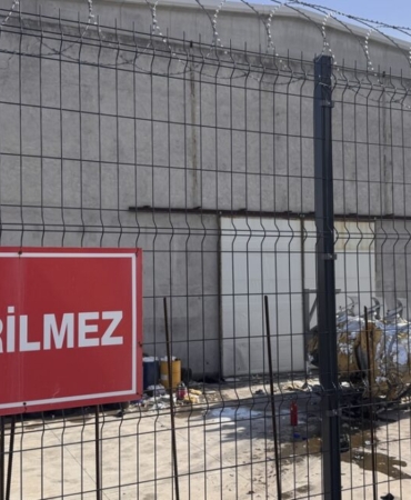 kayseride-fabrika-bahcesindeki-gaz-tankinin-patlamasi-sonucu-4-isci-yaralandi