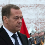 Medvedev: Trump Politikası Sürerse 3. Dünya Savaşı Kaçınılmaz 30 FILE PHOTO: Russia's Deputy head of the Security Council Medvedev marks Army Day