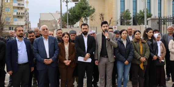 Hukuk Örgütlerinden Kürdistan Yazılı Forma Gözaltısına Tepki