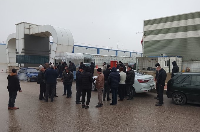 Antep Başpınar OSB’de Sırma Halı İşçileri Eylemlerine Yeniden Başladı