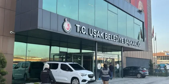 Uşak Belediye Başkanı Özkan Yalım Tutuklandı