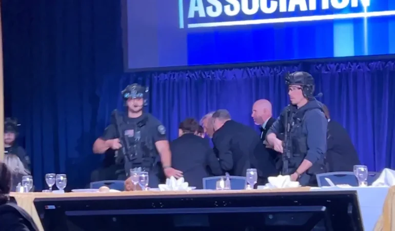 ABD Başkanı Trump’a Silahlı Saldırı Girişimi