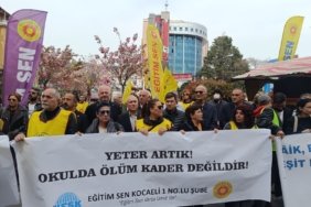 Okul-saldirilari-sonrasi-Egitim-Sen-Kocaeli-1-Nolu-Subeden-oturma-eylemi