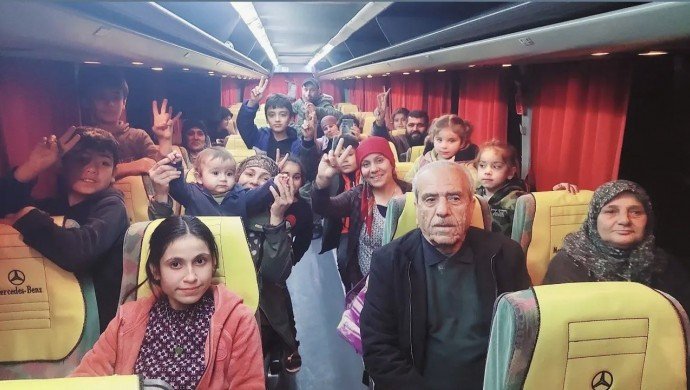 afrinli-ucuncu-kafile-donus-yola-cikti