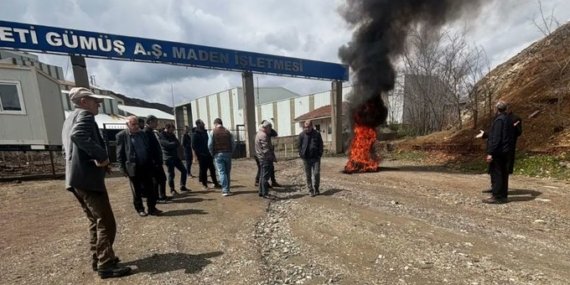 Elazığ’da Maden İşçileri 2 Yıllık Alacakları İçin Greve Çıktı