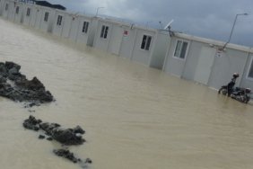 hatayda-yollar-gole-dondu-konteyner-ke-31620-8