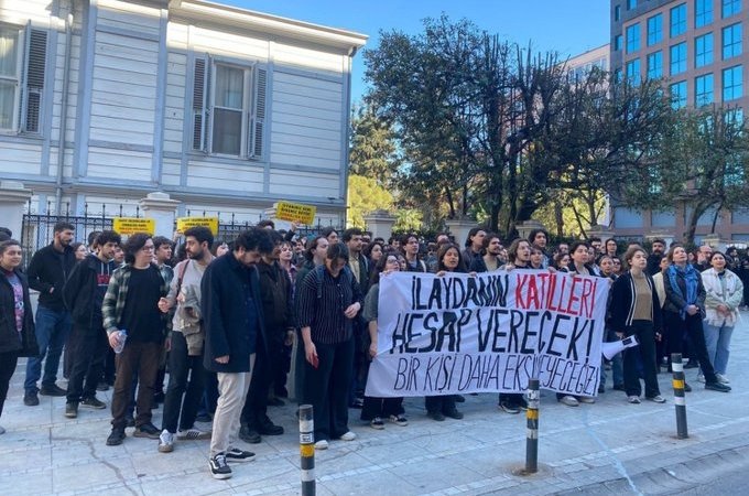 KTÜ Öğrencisi İlayda Zorlu’nun Ölümüyle İlgili Eylemde 2 Genç Tutuklandı