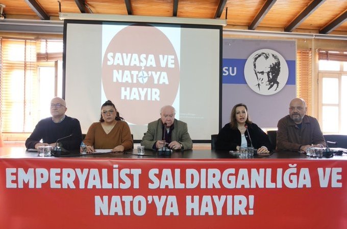 nato-karşıtı-yürüyüş