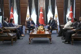 Kılıçdaroğlu'nun Heyeti İlk Ziyaretini AKP'ye Yaptı 18 kılıçdaroğlu heyet