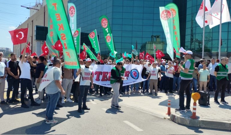 Korteks’te Yüzde 10 Zam ve 3 Yıllık Sözleşme Dayatması