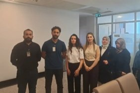 Direnişteki Öğretmenler TBMM’de Görüşme Yaptı: Talepler Karşılıksız Bırakılıyor 4 ogretmenler-meclis