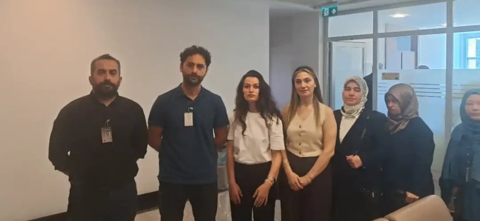 Direnişteki Öğretmenler TBMM’de Görüşme Yaptı: Talepler Karşılıksız Bırakılıyor 1 ogretmenler-meclis