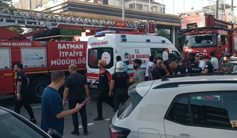 Batman’da Spor Salonu Yangınında 2 Kişi Hayatını Kaybetti