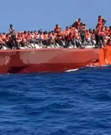 Girne Açıklarında Yolcu Gemisi Battı: 8 Can Kaybı, 18 Kişi Aranıyor 3 girne gemi kazası