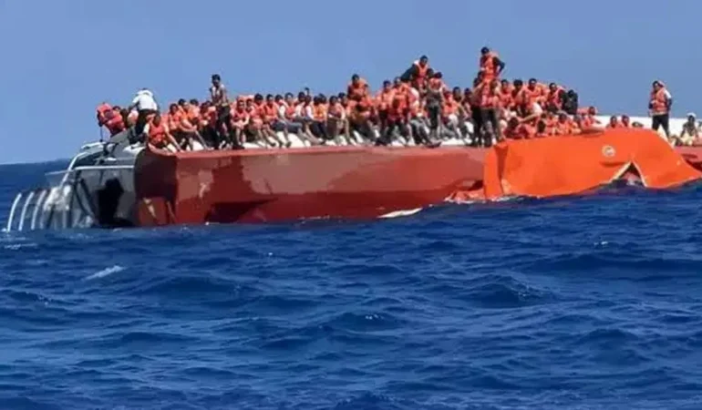 Girne Açıklarında Yolcu Gemisi Battı: 8 Can Kaybı, 18 Kişi Aranıyor