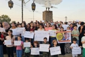 Suriye Eğitim Bakanlığı’nın 3 Saatlik Kürtçe Ders Kararına Tepki 5 heseke-qamislo-kurtce-ders-eylem