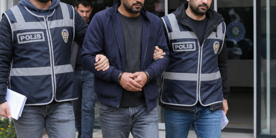 Manisa’da gözaltına alınanlar adli kontrolle serbest bırakıldı