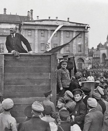 S-Lenin-Soylev