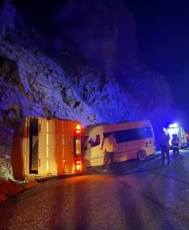 Tarım İşçilerini Taşıyan Minibüs Kaza Yaptı: 23 Yaralı 9 giresun kaza
