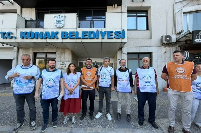 Konak Belediyesi Emekçileri Geriye Dönük Alacak ve Sosyal Denge Tazminatı İçin Eylem Yaptı