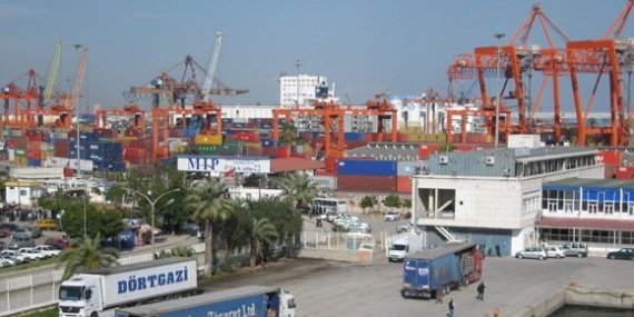 Mersin Limanı’nda Kimyasal Sızıntı: Onlarca İşçi Hastaneye Kaldırıldı